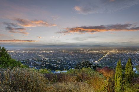 Photo of property in 3 Allom Lane, Cashmere, Christchurch, 8022