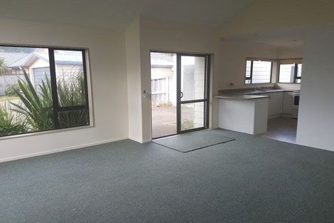 Photo of property in 39b Apple Terrace, Ranui, Porirua, 5024