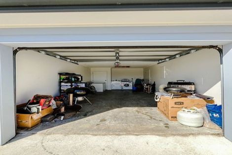 Photo of property in 21 Harore Road, Takanini, 2112