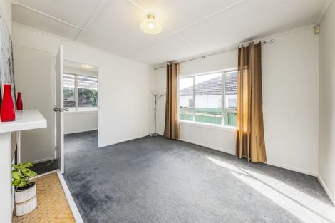 Photo of property in 24 Birdwood Road, Pukekohe, 2120