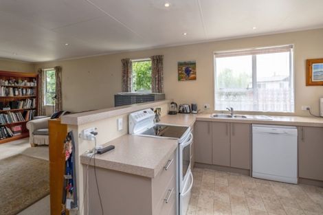 Photo of property in 5 Baillie Crescent, Carterton, 5713