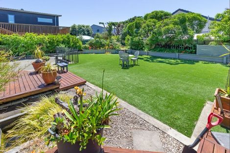 Photo of property in 8 Arataki Grove, Waitarere Beach, Levin, 5510