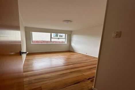 Photo of property in 36 Normanton Street, Glenfield, Auckland, 0629