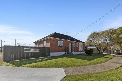 Photo of property in 11 Pilcher Crescent, Naenae, Lower Hutt, 5011