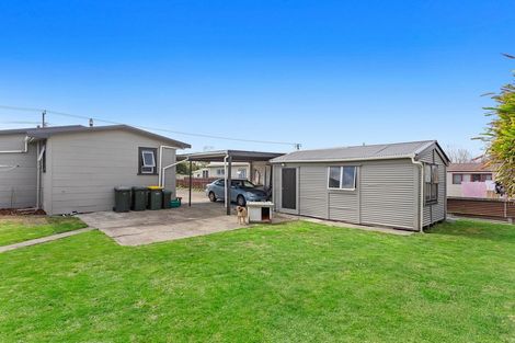Photo of property in 24 Tawa Street, Edgecumbe, 3120