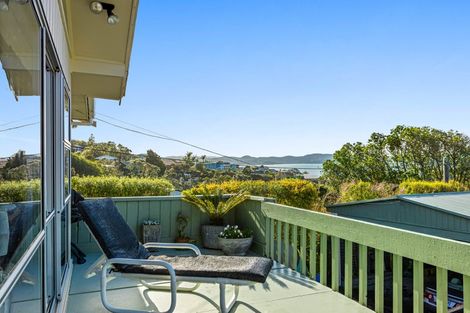 Photo of property in 278 Whangaparaoa Road, Red Beach, 0932