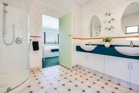 Photo of property in 115b Chaucer Road, Hospital Hill, Napier, 4110