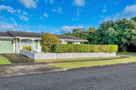 Photo of property in 90 Rimu Street, Waikanae, 5036