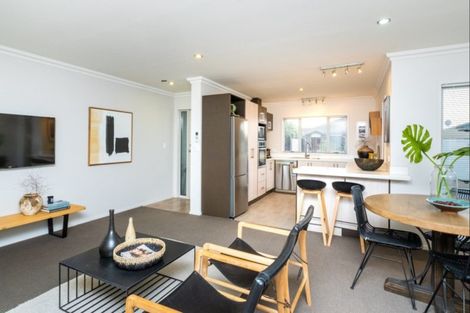 Photo of property in 4 Aoraki Road, Poraiti, Napier, 4112