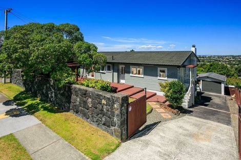Photo of property in 86 Carlisle Road, Browns Bay, Auckland, 0632