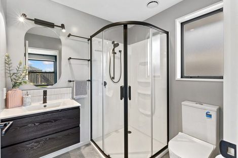 Photo of property in 5 Cousins Street, Woodend, 7691