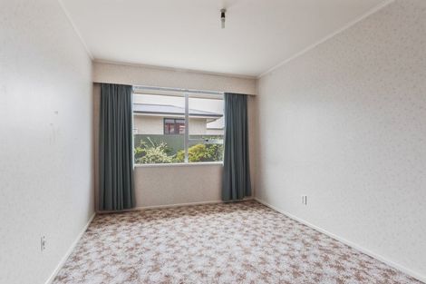 Photo of property in 1/318 Main North Road, Redwood, Christchurch, 8051