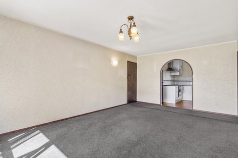 Photo of property in 8 Taihiki Road, Clarks Beach, 2122