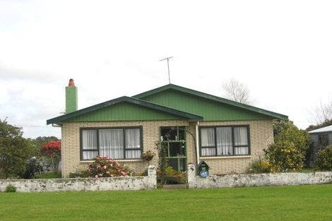 Photo of property in 5 Seymour Street, Waitara, 4320