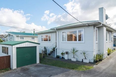 Photo of property in 1/78 Sunnynook Road, Sunnynook, Auckland, 0620