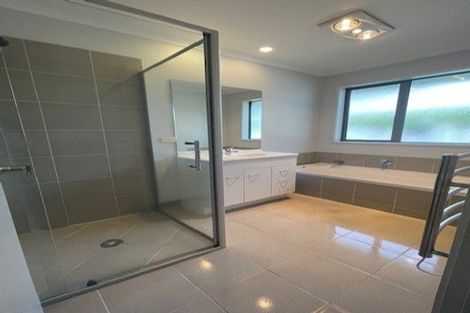 Photo of property in 7 South Street, Papakura, 2110