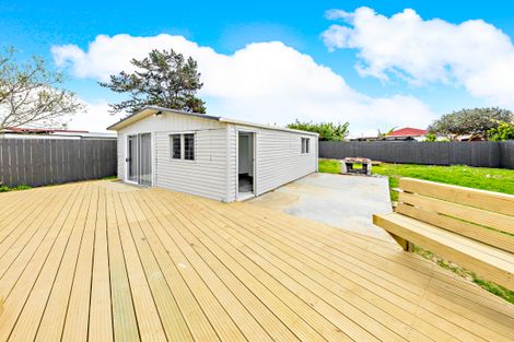 Photo of property in 7 Fairey Place, Mangere, Auckland, 2022