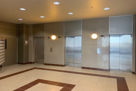 Photo of property in St Paul Apartments, 9e/4 Saint Paul Street, Auckland Central, Auckland, 1010