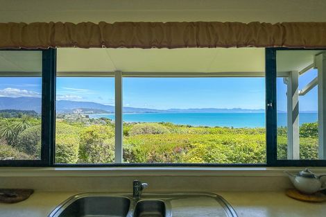 Photo of property in 25 Bay Vista Drive, Pohara, Takaka, 7183