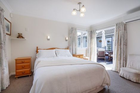 Photo of property in 222 Vogel Street, Roslyn, Palmerston North, 4414