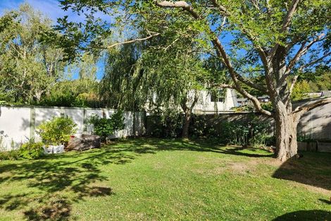 Photo of property in 40 Gemstone Drive, Birchville, Upper Hutt, 5018