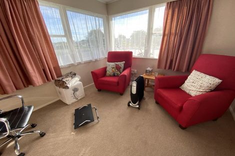 Photo of property in 32 Langley Avenue, Milson, Palmerston North, 4414