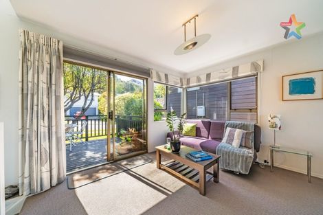 Photo of property in 2 Stanhope Grove, Korokoro, Lower Hutt, 5012