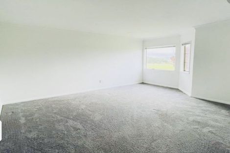 Photo of property in 11 Bream Revel Way, Karaka, Papakura, 2580