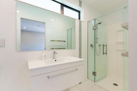 Photo of property in 102 Bassett Road, Remuera, Auckland, 1050