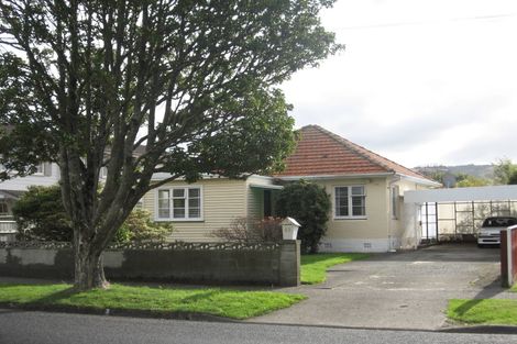Photo of property in 83 Oxford Terrace, Epuni, Lower Hutt, 5011