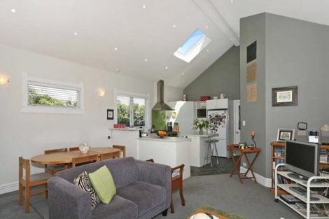 Photo of property in 8 Miro Street, Eastbourne, Lower Hutt, 5013