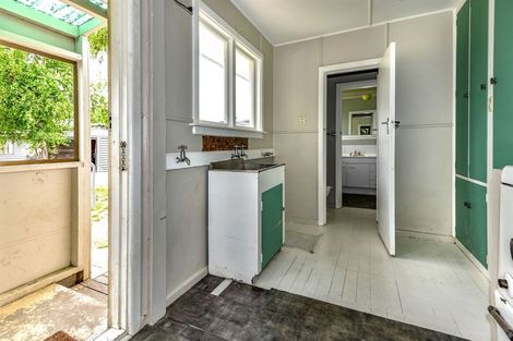 Photo of property in 12 Rowan Avenue, Aranui, Christchurch, 8061