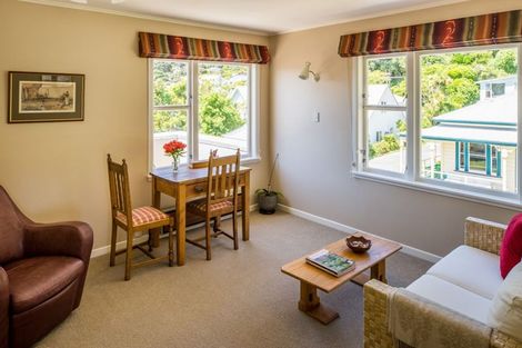 Photo of property in 107-109 Muritai Road, Eastbourne, Lower Hutt, 5013