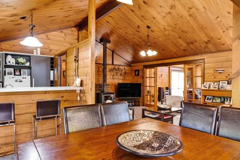 Photo of property in 1760 Mountain Road, Inglewood, 4386