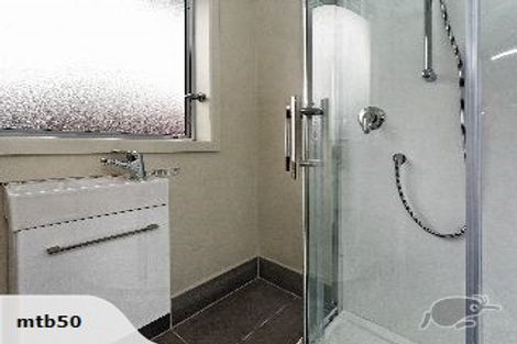 Photo of property in 1/179 Waimumu Road, Massey, Auckland, 0614