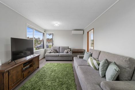 Photo of property in 8 Aldo Place, Clover Park, Auckland, 2023