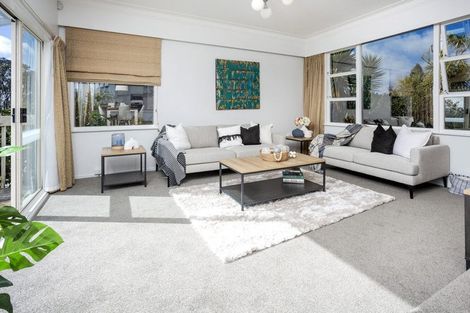 Photo of property in 6 Monarch Avenue, Hillcrest, Auckland, 0627