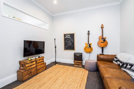 Photo of property in 8 Henry Street, Kensington, Whangarei, 0112