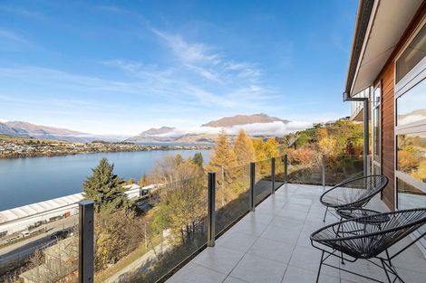 Photo of property in 2/11 Gum Lane, Queenstown, 9300