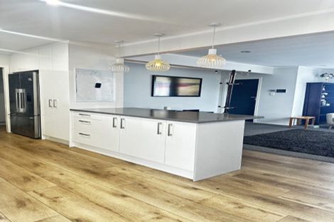 Photo of property in 217 Tripoli Road, Point England, Auckland, 1072