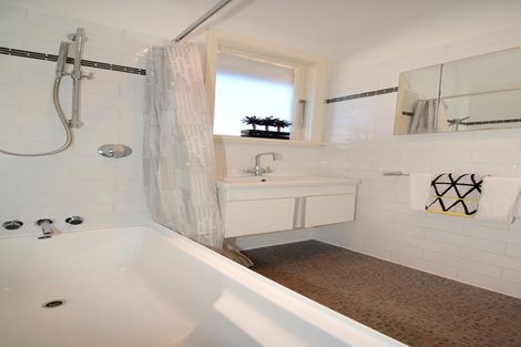 Photo of property in 10 Charters Street, Glenross, Dunedin, 9011