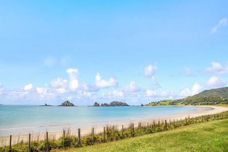 Photo of property in 759 Whangaruru North Road, Whangaruru, Russell, 0184