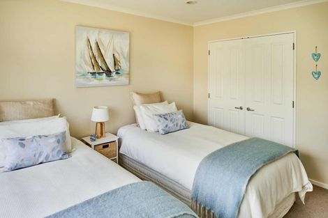 Photo of property in 11 The Masthead, Whitby, Porirua, 5024