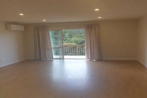 Photo of property in 28 Golden Morning Drive, Albany Heights, Auckland, 0632