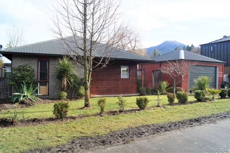Photo of property in 3 Chisholm Crescent, Hanmer Springs, 7334