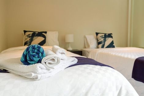 Photo of property in 24a Korotaha Terrace, Rothesay Bay, Auckland, 0630