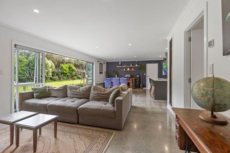 Photo of property in 14 Mahoetahi Road, Sentry Hill, Waitara, 4382