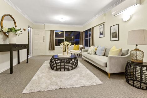 Photo of property in 2/48 Taharoto Road, Takapuna, Auckland, 0622