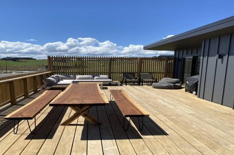 Photo of property in 33 Omahina Street, Raglan, 3225