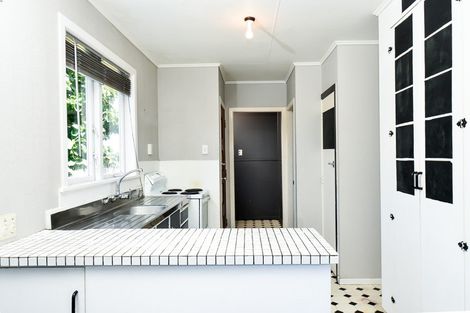 Photo of property in 17 Lilac Street, Melville, Hamilton, 3206